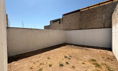Casa en venta en Villas Terranova con excedente