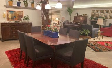 VENDO ESPECTACULAR QUINTA EN CUERNAVACA, MAGNIFICA UBICACIÓN