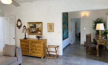 VENDO ESPECTACULAR QUINTA EN CUERNAVACA, MAGNIFICA UBICACIÓN