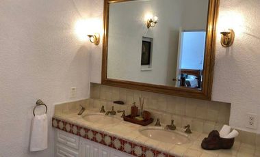 VENDO ESPECTACULAR QUINTA EN CUERNAVACA, MAGNIFICA UBICACIÓN