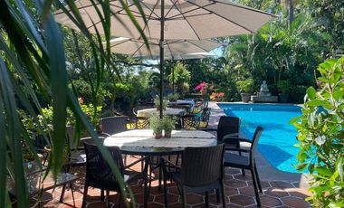 VENDO ESPECTACULAR QUINTA EN CUERNAVACA, MAGNIFICA UBICACIÓN