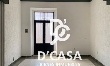 SE VENDE CASA EN CALLE 5 DE MAYO