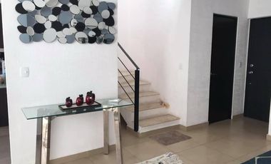 CASA AMUEBLADA EN RENTA DREAM LAGOONS APODACA