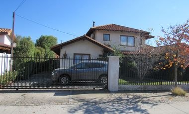 Venta hermosa propiedad, sector residencial y consolidado en Machalí