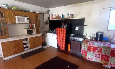 Se vende casa de dos pisos en Peñalolen