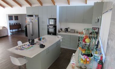 Venta hermosa propiedad, sector mostazal