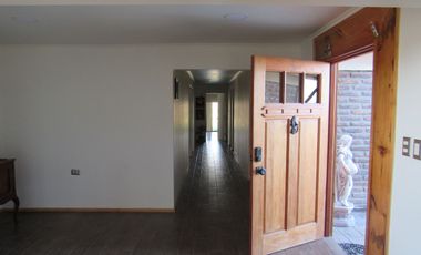 Venta hermosa propiedad, sector mostazal