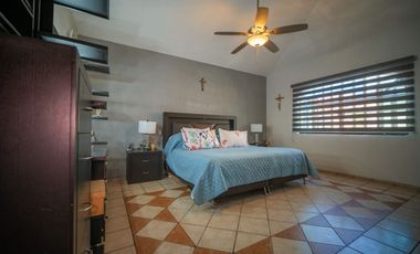 Casa de 5 recámaras en venta en lomas independencia