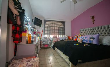 Casa de 5 recámaras en venta en lomas independencia