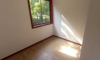 Casa en arriendo de dos pisos en Comunidad Ecológica de Peñalolen