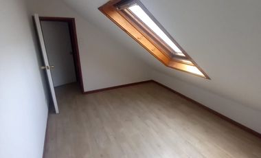 Casa en arriendo de dos pisos en Comunidad Ecológica de Peñalolen