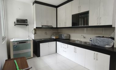 Disewakan Rumah Cluster Beverly Lippo Cikarang