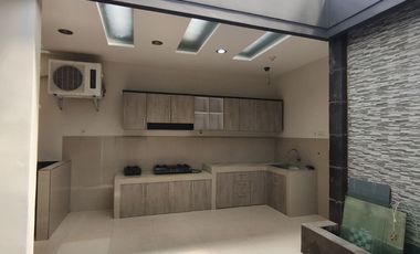 Disewakan Rumah Cluster Beverly Lippo Cikarang