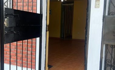 VENDO DEPARTAMENTO A 3 MINUTOS DEL AEROPUERTO,  1ER PISO, CALLAO