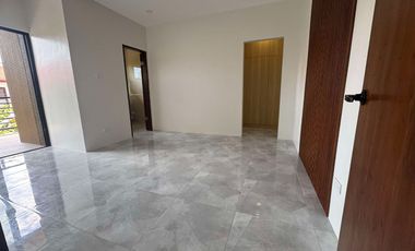 CORNER UNIT HOUSE AND LOT FOR SALE IN MARIGONDON LAPULAPU  CITY