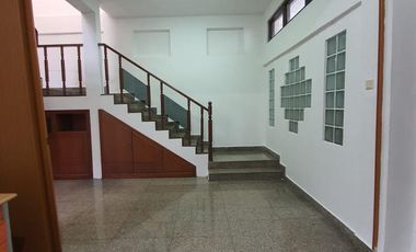 House For Rent, location at Menteng, Jakarta Pusat