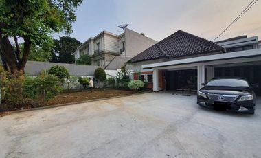 House For Rent, location at Menteng, Jakarta Pusat