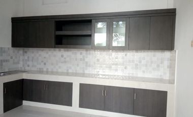 House For Rent, location at Menteng, Jakarta Pusat