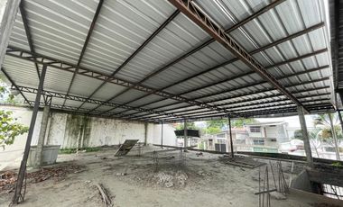 PROPIEDAD COMERCIAL EN VENTA EN ZONA BANCARIA DE PORTOVIEJO