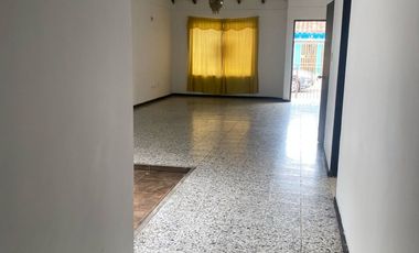CASA AMPLIA CAMBULOS