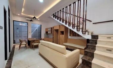 JUAL Rumah Semi Furnished Lantai Full Marmer di CitraSun Garden Semarang