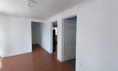 En venta casa esquina 4D+2B+Local comercial en Av. El Parrón Comuna La Cisterna