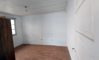 En venta casa esquina 4D+2B+Local comercial en Av. El Parrón Comuna La Cisterna