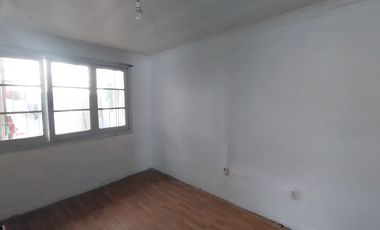 En venta casa esquina 4D+2B+Local comercial en Av. El Parrón Comuna La Cisterna