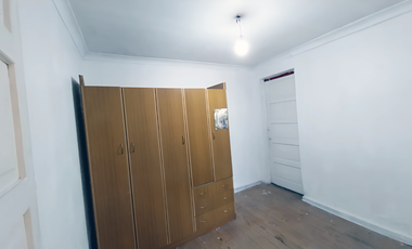 En venta casa esquina 4D+2B+Local comercial en Av. El Parrón Comuna La Cisterna