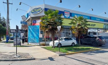 En venta casa esquina 4D+2B+Local comercial en Av. El Parrón Comuna La Cisterna