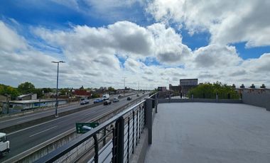 Galpón ó Depósito, Transportes - 870 m2 a nuevo!
