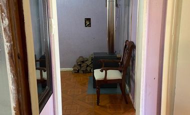 VENTA DE CASA ESQUINA CON LOCALES COMERCIALES EN ISLA NEGRA