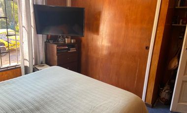 VENTA DE CASA ESQUINA CON LOCALES COMERCIALES EN ISLA NEGRA