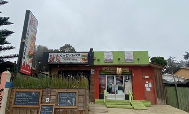VENTA DE CASA ESQUINA CON LOCALES COMERCIALES EN ISLA NEGRA