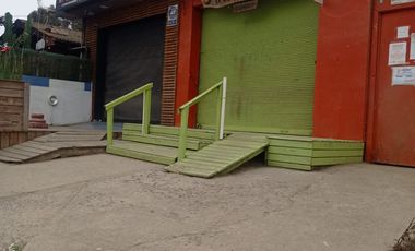 VENTA DE CASA ESQUINA CON LOCALES COMERCIALES EN ISLA NEGRA