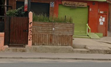 VENTA DE CASA ESQUINA CON LOCALES COMERCIALES EN ISLA NEGRA