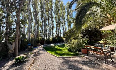 Increíble casa   en amplio  terreno
