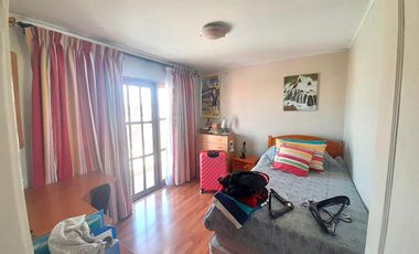 ¡¡Excelente Oportunidad!! Hermosa casa de dos pisos en Villa Las Tejas,9.800 UF, Coviefi, en la ciudad de Antofagasta