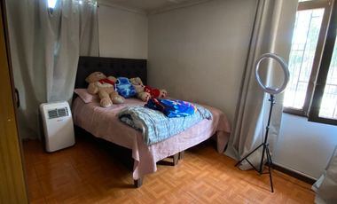VENDEMOS CASA EN MAIPU. GRAN TERRENO