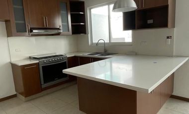 CASA EN RENTA LOMAS DE ANGÉLOPOLIS ll, CERCA DE SONATA