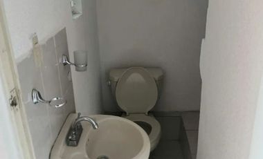 RENTA DE CASA DE 2 NIVELES EN FRACC. TABACHINES
