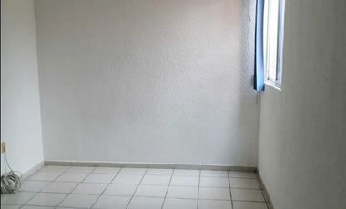 RENTA DE CASA DE 2 NIVELES EN FRACC. TABACHINES