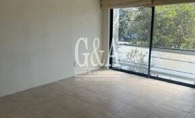 SOLARES CASA EN RENTA SOBRE BOULEVARD