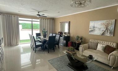 VENDO CASA EN ZONA SUR, POR LA COCA-COLA