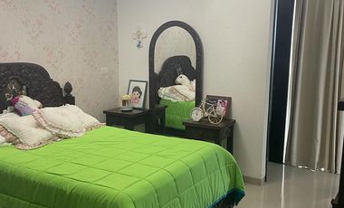 VENDO CASA EN ZONA SUR, POR LA COCA-COLA