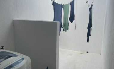 VENDO CASA EN ZONA SUR, POR LA COCA-COLA