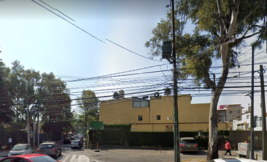 CASA EN VENTA EN CALZ DEL HUESO 111