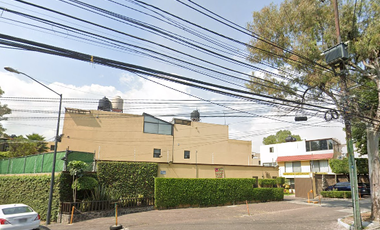 CASA EN VENTA EN CALZ DEL HUESO 111