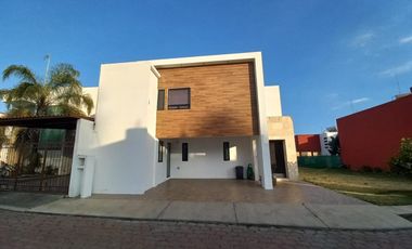 CASA EN RENTA FRACCIONAMIENTO ZEREZOTLA CON JARDIN