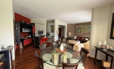 Espectacular Casa en Venta a un Paso de La Universidad de Lima